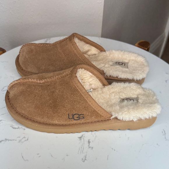 UGG Kids Keegan Brown Chestnut Slippers with Cream Lining - Kids youth 3 - Picture 3 of 14